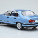 BMW 7-es Sorozat E32 730i Kék MCG 1:18