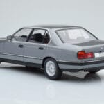 BMW 7-es Sorozat E32 740i Ezüst MCG 1:18