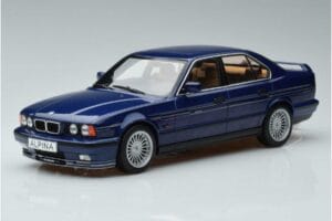BMW Alpina B10 4.6 E34 Kék MCG 1:18