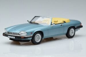 Jaguar XJS V12 Kabrió Világoskék Metál Norev 1:18