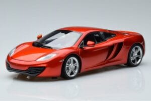 McLaren MP4-12C Kupé Stig Top Gear Figurával Minichamps 1:18