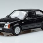Opel Opel Kadett D GTE Ferdehátú Fekete MCG 1:18 1:18 Fém