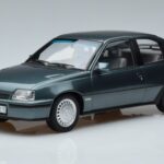 Opel Opel Kadett E GSi Kék Metál Norev 1:18 1:18 Fém
