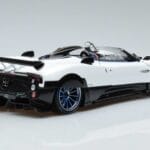 Pagani Pagani Zonda HP Barchetta Szénszálas Fehér LCD 1:18 1:18 Fém