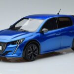 Peugeot Peugeot 208 GT Line Kék Otto 1:18 1:18 Gyanta