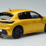 Peugeot Peugeot 208 GT Line Sárga Otto 1:18 1:18 Gyanta