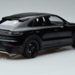 Porsche Porsche Cayenne S Coupe Minichamps 1:18 1:18 Fém