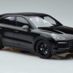 Porsche Porsche Cayenne S Coupe Minichamps 1:18 1:18 Fém