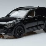 Volkswagen Volkswagen Touareg CR Fekete FAW 1:18 1:18 Fém