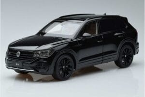 Volkswagen Touareg CR Fekete FAW 1:18