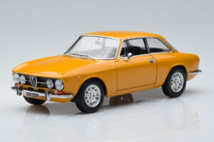 Alfa Romeo 1750 GTV Sárga Norev 1:18