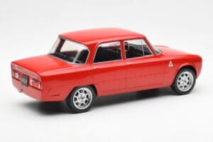 Alfa Romeo Giulia Nuova Super Piros Custom Wheels MCG 1:18 MCG18333 Fém – 2. kép a 6-ből