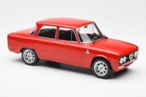 Alfa Romeo Giulia Nuova Super Piros Custom Wheels MCG 1:18 MCG18333 Fém – 4. kép a 6-ből