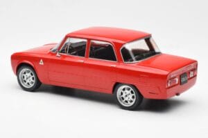 Alfa Romeo Giulia Nuova Super Piros Custom Wheels MCG 1:18 MCG18333 Fém – 5. kép a 6-ből