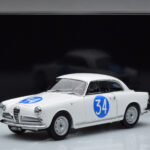 Alfa Romeo Giulietta SV #34 Targa Florio 1960 Kyosho 1:18 - image 9 of 9