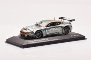 Aston Martin DBRS9 BMS Scuderia Italia #23 Zani / Mugelli FIA GT3 European Championship Spa 2006 Minichamps 1:43 400061323 Fé – 2. kép a 4-ből