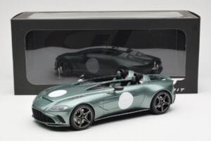 Aston Martin V12 Speedster Zöld Metallic GT Spirit 1:18 GT906 Gyanta – 6. kép a 6-ből