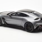 Aston Martin V12 Vantage Magnetic Ezüst GT Spirit 1:18 GT443 - image 5 of 6