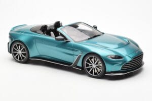 Aston Martin V12 Vantage Roadster Tayos Türkiz Zöld GT Spirit 1:18 GT445 Gyanta – 4. kép a 6-ből