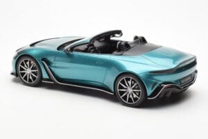 Aston Martin V12 Vantage Roadster Tayos Türkiz Zöld GT Spirit 1:18 GT445 Gyanta – 5. kép a 6-ből