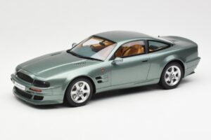 Aston Martin V8 Vantage Zöld GT Spirit 1:18 GT345