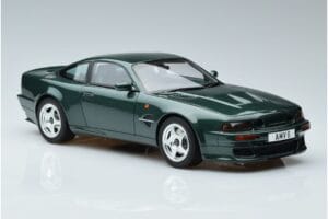Aston Martin V8 Vantage Le Mans GT Spirit 1:18 GT401 Gyanta – 4. kép a 6-ből