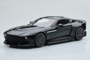 Aston Martin Victor Fekete GT Spirit 1:18 GT428