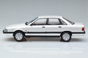 Audi 200 Quattro C3 Fehér Otto 1:18 OT408 Gyanta – 3. kép a 6-ből