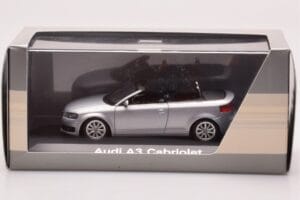 Audi A3 8P Kabrió Ezüst Minichamps 1:43 5010803323 Fém – 4. kép a 4-ből