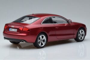 Audi A5 B8 Gránátvörös Norev 1:18 188352 Fém – 3. kép a 7-ből