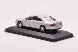 Audi A8 D2 Ezüst Minichamps 1:43 433013006 Fém – 3. kép a 4-ből