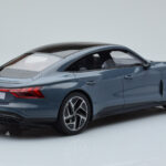 Audi E-Tron GT Szürke GT Spirit 1:18 - image 2 of 6