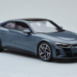 Audi E-Tron GT Szürke GT Spirit 1:18 - image 4 of 6