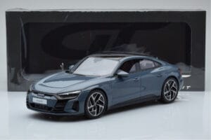 Audi E-Tron GT Szürke GT Spirit 1:18 GT393 Gyanta – 6. kép a 6-ből