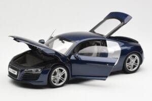 Audi R8 4.2 FSI V8 Kék Kyosho 1:18 09213BL Fém – 2. kép a 8-ből