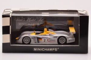 Audi R8 Infineon #2 L. Aiello / R. Capello / Pescatori 2nd Place 24 Hours of Le Mans 2001 Minichamps 1:43 400011202 Fém – 4. kép a 4-ből
