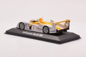 Audi R8 Infineon #2 Winner ALMS Petit Le Mans 2002 Minichamps 1:43 400021382 Fém – 3. kép a 4-ből