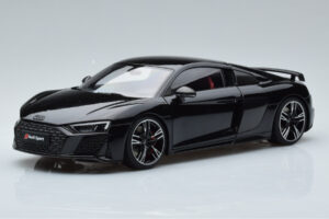 Audi R8 Performance Fekete Kengfai 1:18