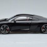 Audi R8 Performance Fekete Kengfai 1:18 - image 5 of 10