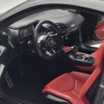 Audi R8 Performance Fekete Kengfai 1:18 - image 8 of 10