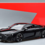 Audi R8 Performance Fekete Kengfai 1:18 - image 10 of 10