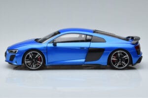 Audi R8 Performance Kék Kengfai 1:18 VAKF-0355 Fém – 5. kép a 10-ből