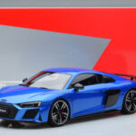 Audi R8 Performance Kék Kengfai 1:18 - image 10 of 10
