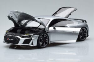 Audi R8 Performance Ezüst Kengfai 1:18 VAKF-0354 Fém – 2. kép a 10-ből