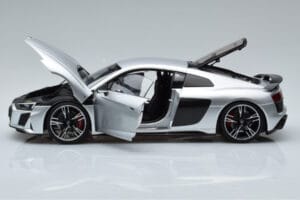 Audi R8 Performance Ezüst Kengfai 1:18 VAKF-0354 Fém – 4. kép a 10-ből