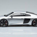 Audi R8 Performance Ezüst Kengfai 1:18 - image 5 of 10