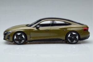 Audi RS E-Tron GT Olíva Norev 1:18 188380 Fém – 3. kép a 6-ből