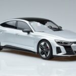 Audi RS e-tron GT Ezüst Norev 1:18 188381 Fém - image 4 of 6