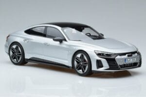 Audi RS e-tron GT Ezüst Norev 1:18 188381 Fém – 4. kép a 6-ből