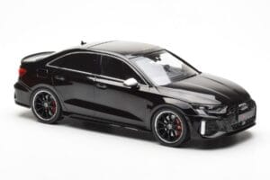 Audi RS3 8Y Szedán Fekete MCG 1:18 MCG18450 Fém – 4. kép a 6-ből